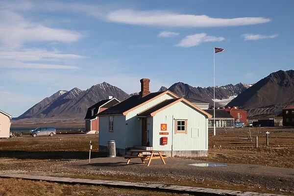 Most northerly Post Office in the world, Ny Alesund, Svalbard, Norway, Scandinavia, Europe
