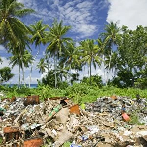 Rubbish on Funafuti atol Tuvalu