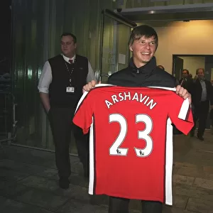 Andrey Arshavin (New Arsenal signing) meets the fans