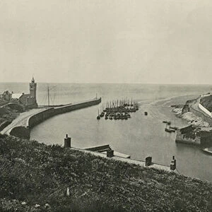 Porthleven, the Harbour and Look-out (b / w photo)