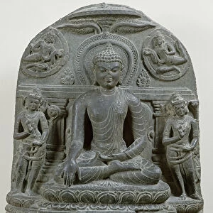 Seated Buddha in meditation (basalt)